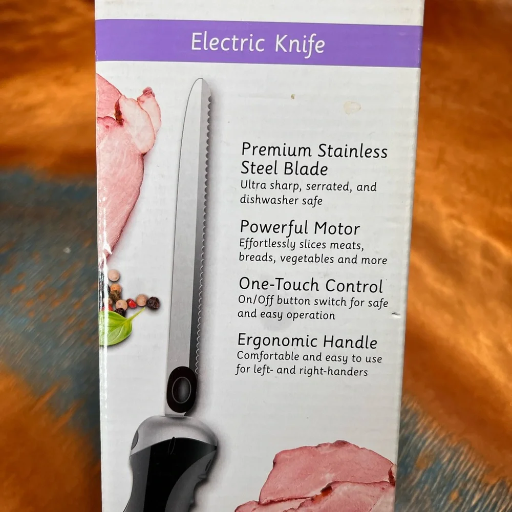 NWT Cuisinart Electric carving Knife new